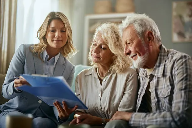 Mere Benefits helps Florida residents compare Medicare plans and find the right fit for their needs.